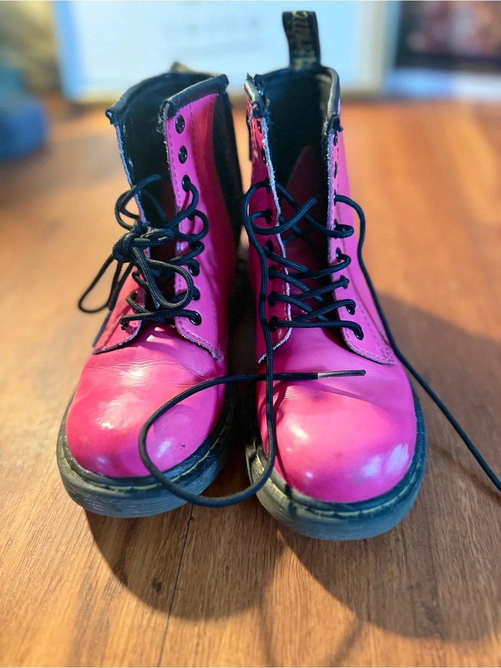 🌸 Dr. Martens Delaney Pink Patent Leather Boots Girls Size US 1 Side Zip